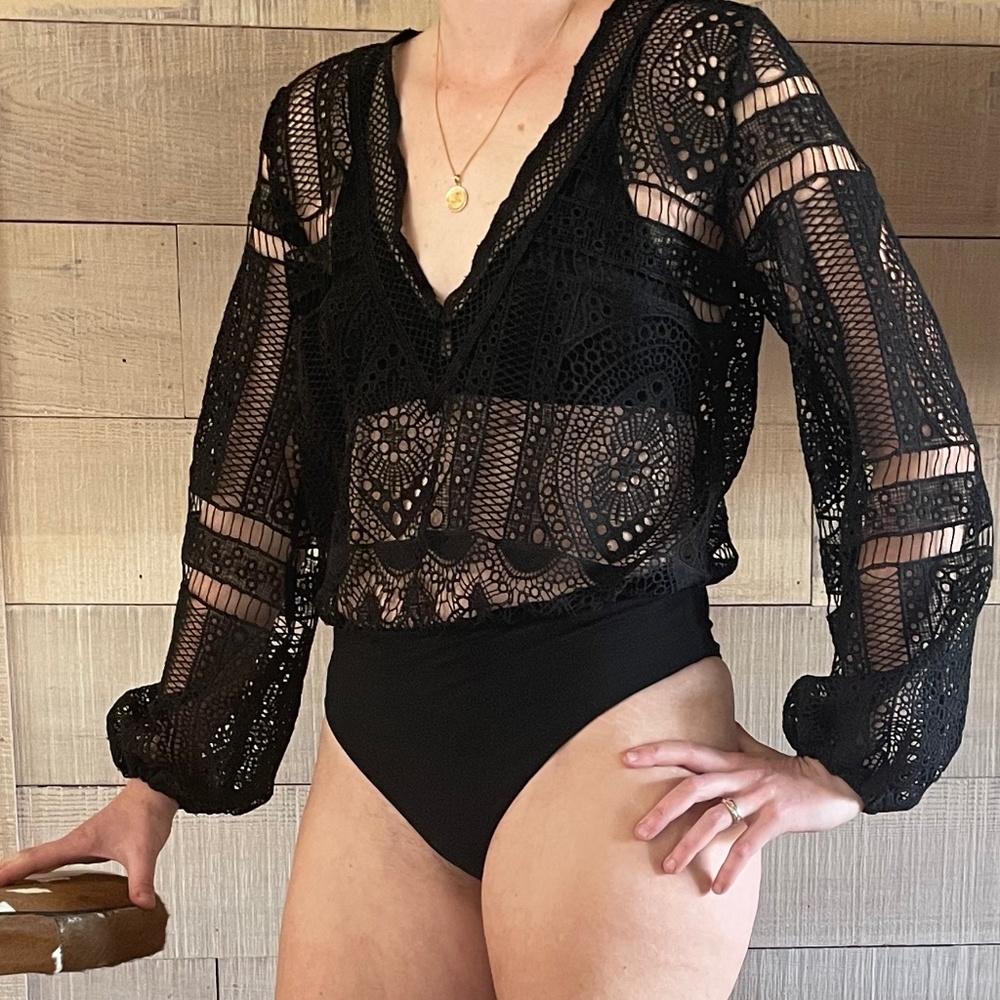 Black bodysuit large